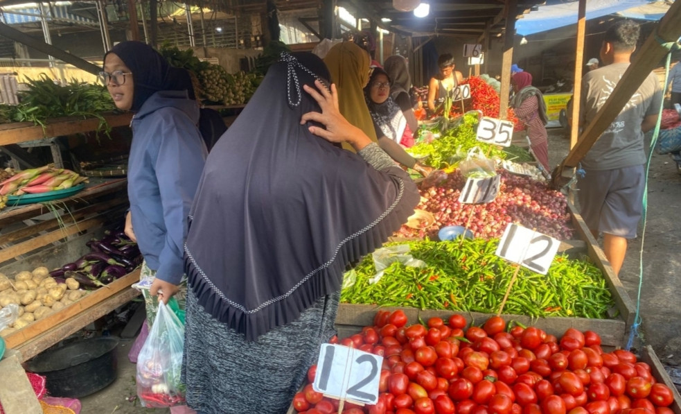 Terganggu Permintaan, Harga Cabai Merah Sentuh Rp16 Ribu per Kg