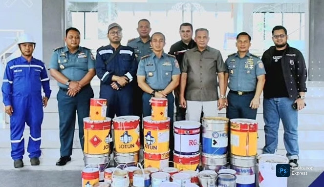 F1QR Lantamal I Amankan Puluhan Kaleng Cat Kapal Hasil Curian di Kapal MT Phoenix Crown