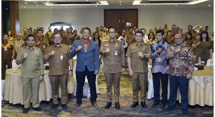 Rico Waas Tekankan Tranparansi Pengadaan Barang/Jasa