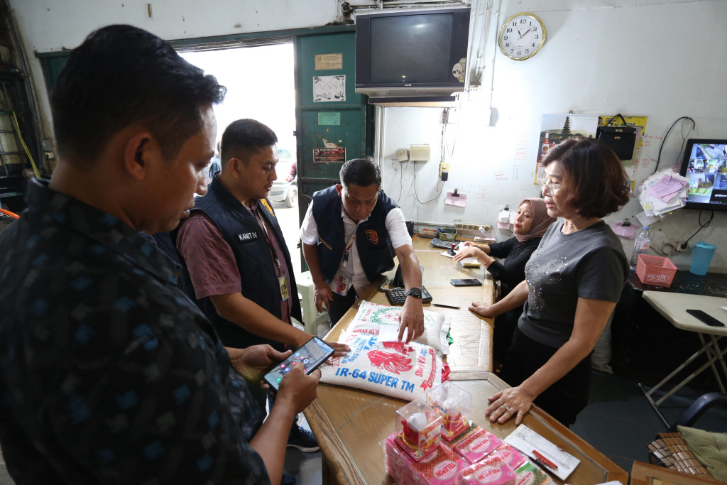 Satgas Pangan dan Ditreskrimsus Polda Sumut Temukan Harga Beras Premium Tidak Sesuai HET