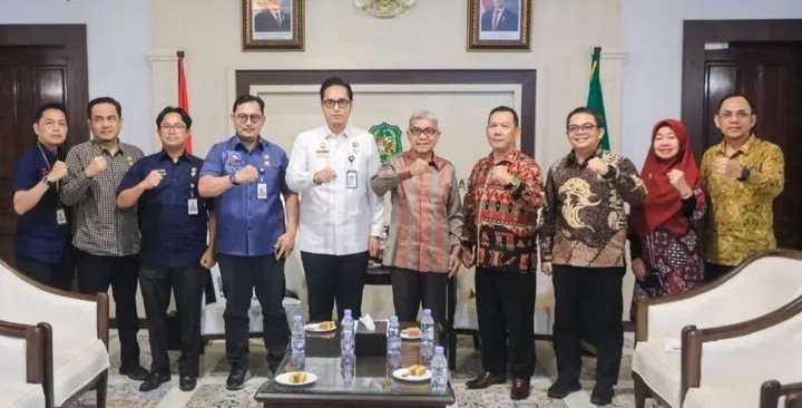 Temui Komisaris dan Direksi PT KIM, Rico Waas Tekankan Investasi dan Persoalan Banjir