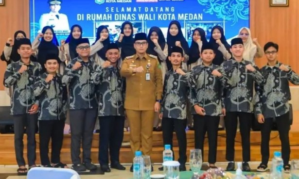 Rico Waas Bangga Kafilah Medan Juara Umum STQH Sumut