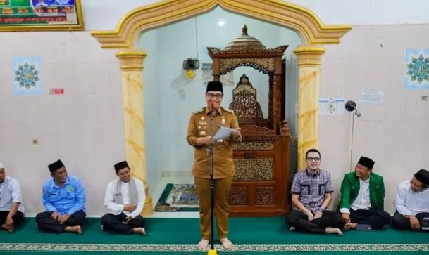 Safari Ashar di Tuntungan, Rico Waas Ajak Umat Muslim Makmurkan Masjid