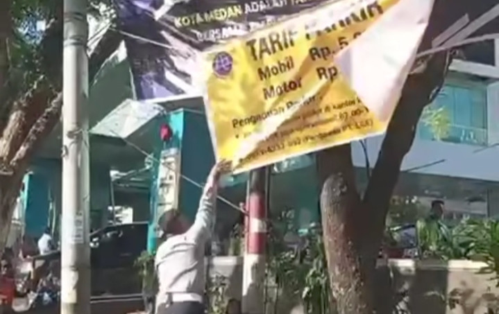 Kerap Ricuh dan Pungli, Dishub Medan Ambilalih Pengelolaan Parkir di Jalan Jawa-Irian Barat