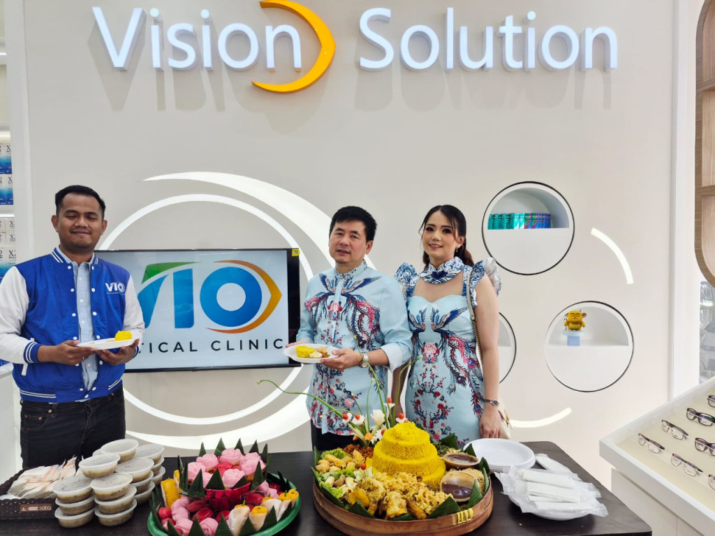 Bebas Kacamata Tanpa Operasi, Terapi Ortho-K Kini Tersedia di VIO Optical Clinic Medan