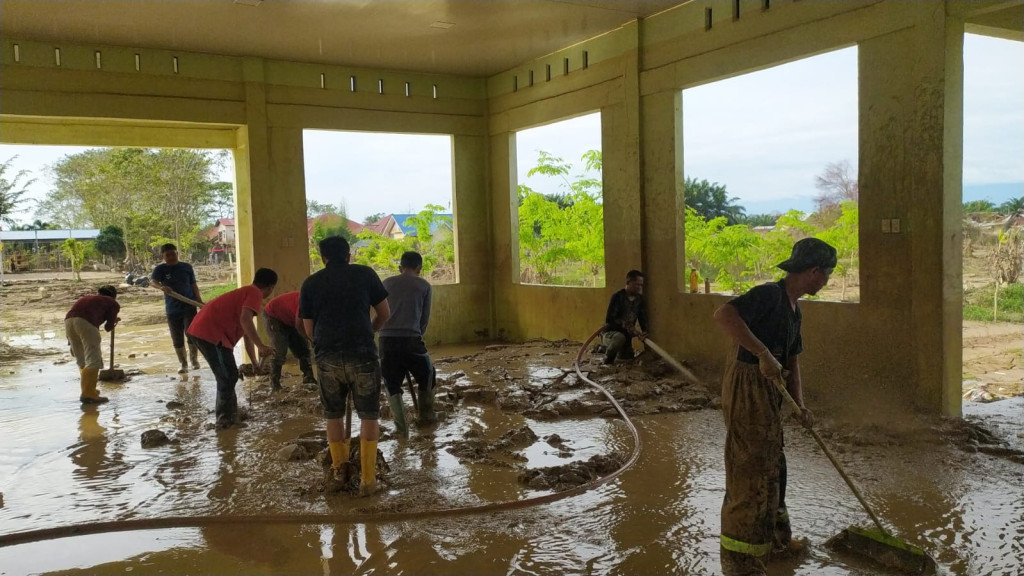 Wamendagri Apresiasi Rico Waas Kirimkan Damkar Medan Bantu Penanganan di Aceh Tamiang