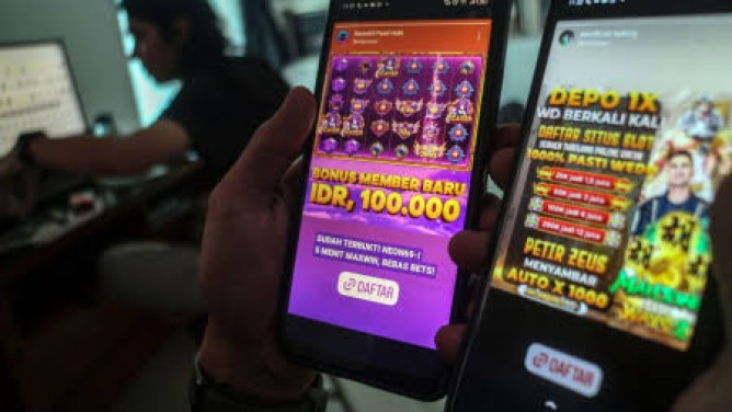 Camat Medan Maimun Dicopot Usai Gunakan Kartu Kredit Pemerintah Main Judol
