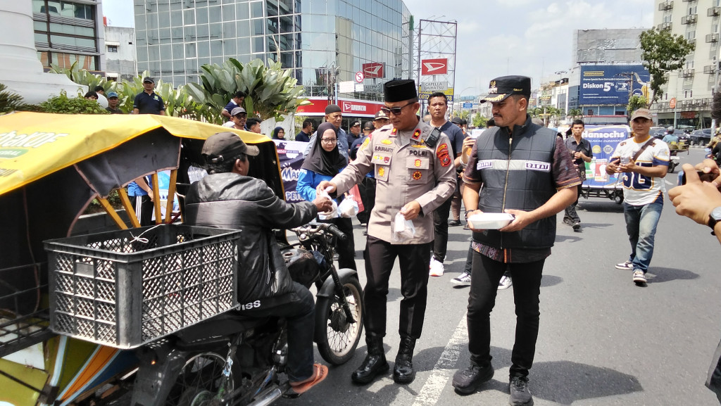 Forkopimcam Medan Petisah Jumat Berkah, Camat: Solidaritas dan Kepedulian untuk Masyarakat