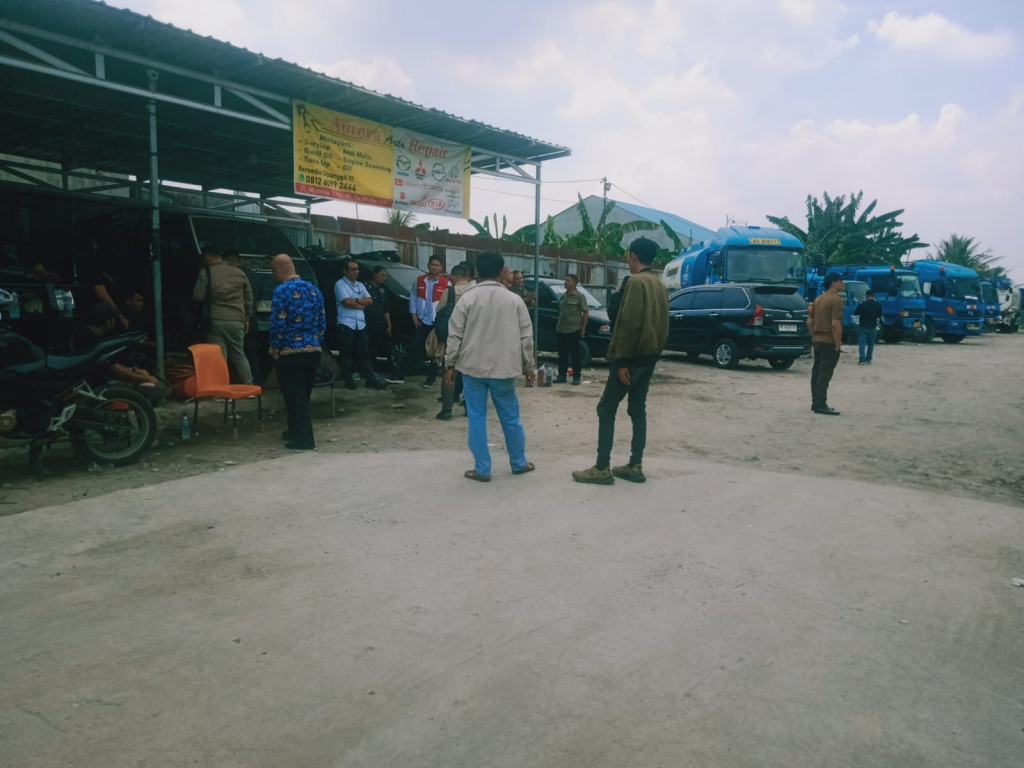 Gudang BBM Solar Subsidi Ilegal Berkedok Bengkel Mobil di Medan Digrebek, 150 Ton Solat Siap Dijual Diamankan