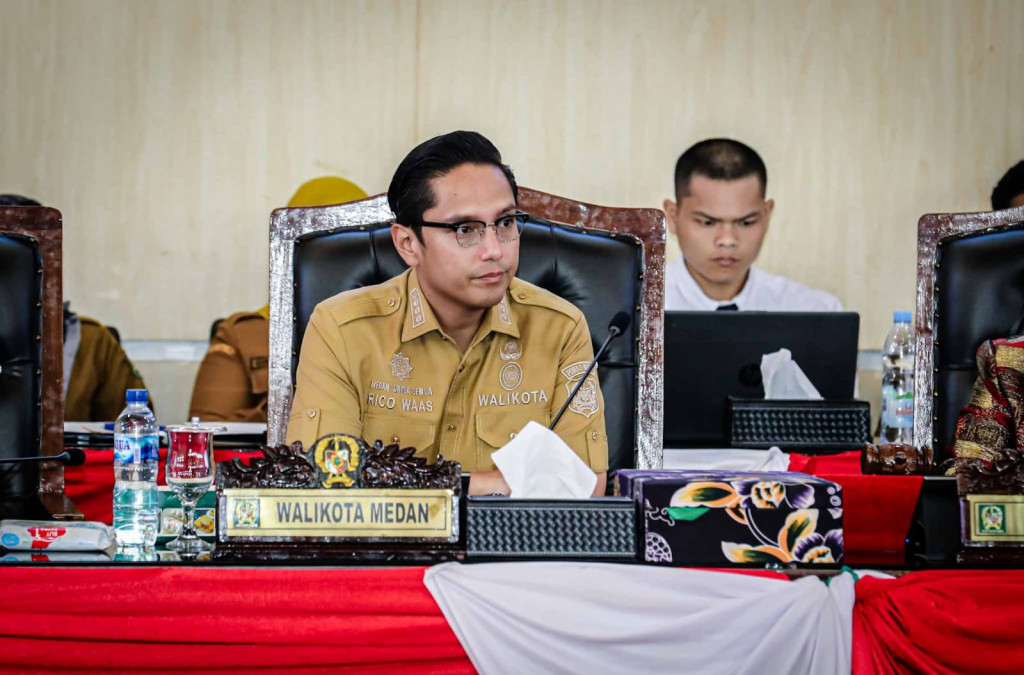 Rico Waas Hadiri Rapat Paripurna Pergantian Wakil Ketua DPRD dari PKS, Rajuddin Digantikan Sri Rezeki