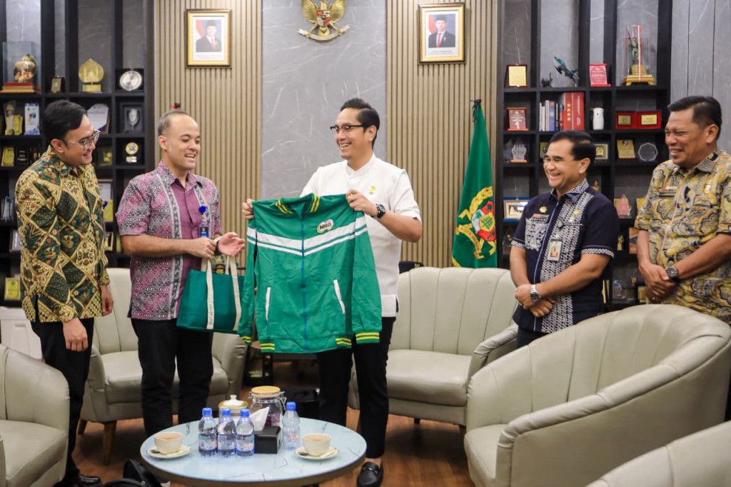 Diikuti 7.000 Peserta, Rico Waas Dukung Milo Activ Indonesia Race 2026 Medan Series