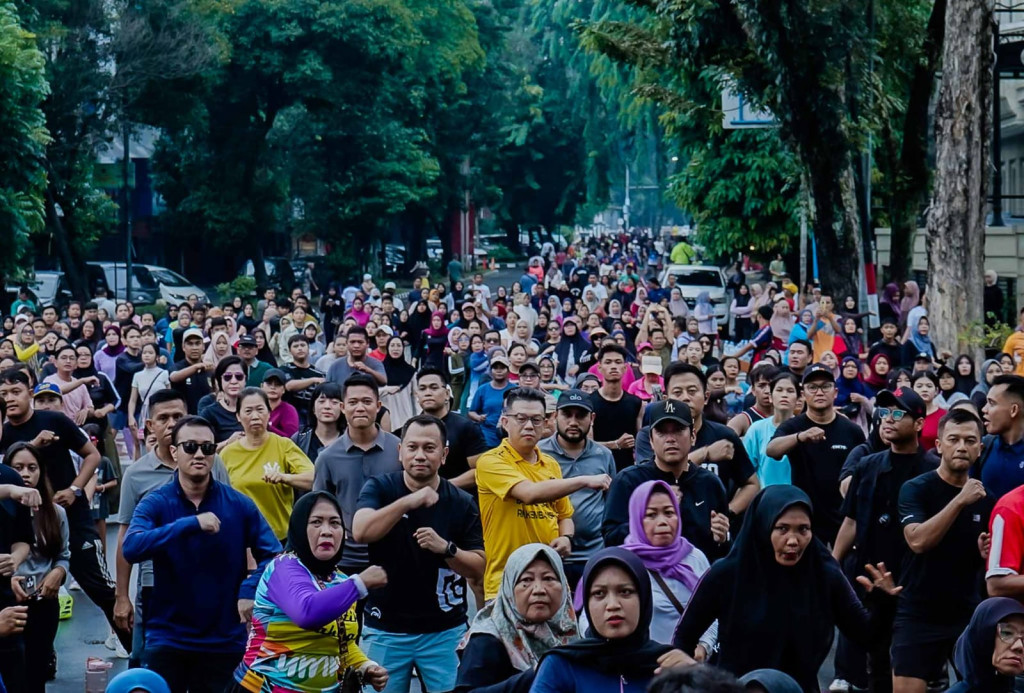Rico Waas Bersama Kapolrestabes dan Dandim Berbaur Bersama Warga di CFD Medan