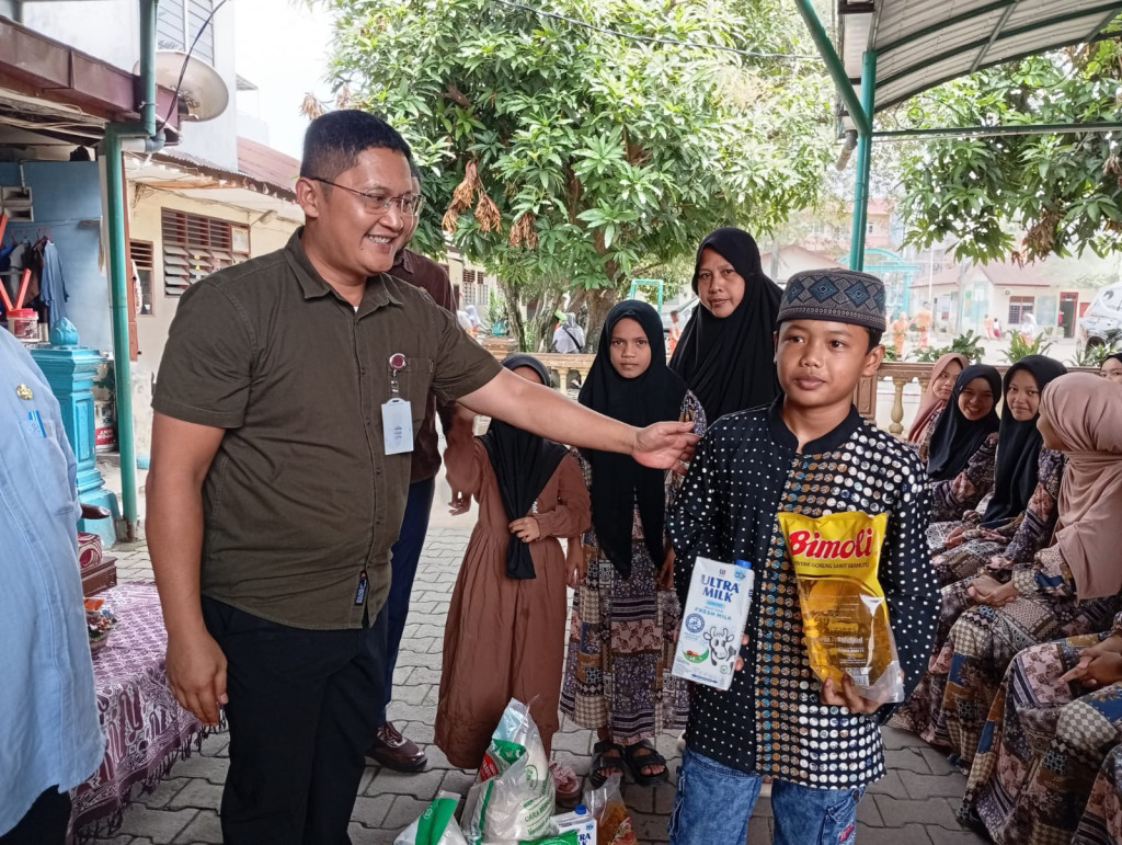 Peringati HUT ke-78 Pemprovsu, Dinsos Sumut Salurkan Bantuan Nutrisi Tambahan ke Panti Anak Pembangunan Didikan Islam