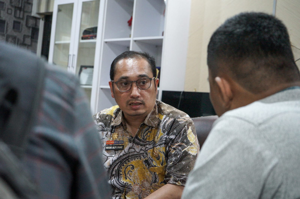 Kecamatan Medan Polonia Tetap Siaga Pasok Air Bersih Warga Air PDAM Mulai Normal