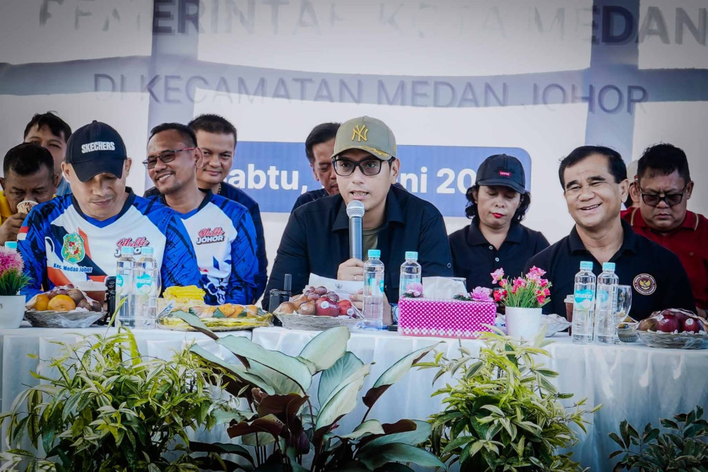 Sapa Warga Medan Johor, Rico Waas Langsung Respon Aspirasi Masyarakat
