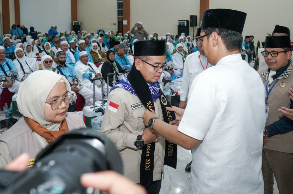 Sambut Kepulangan Jemaah Haji Kloter 14 Asal Kota Medan, Rico Waas: Kebahagiaan Luar Biasa