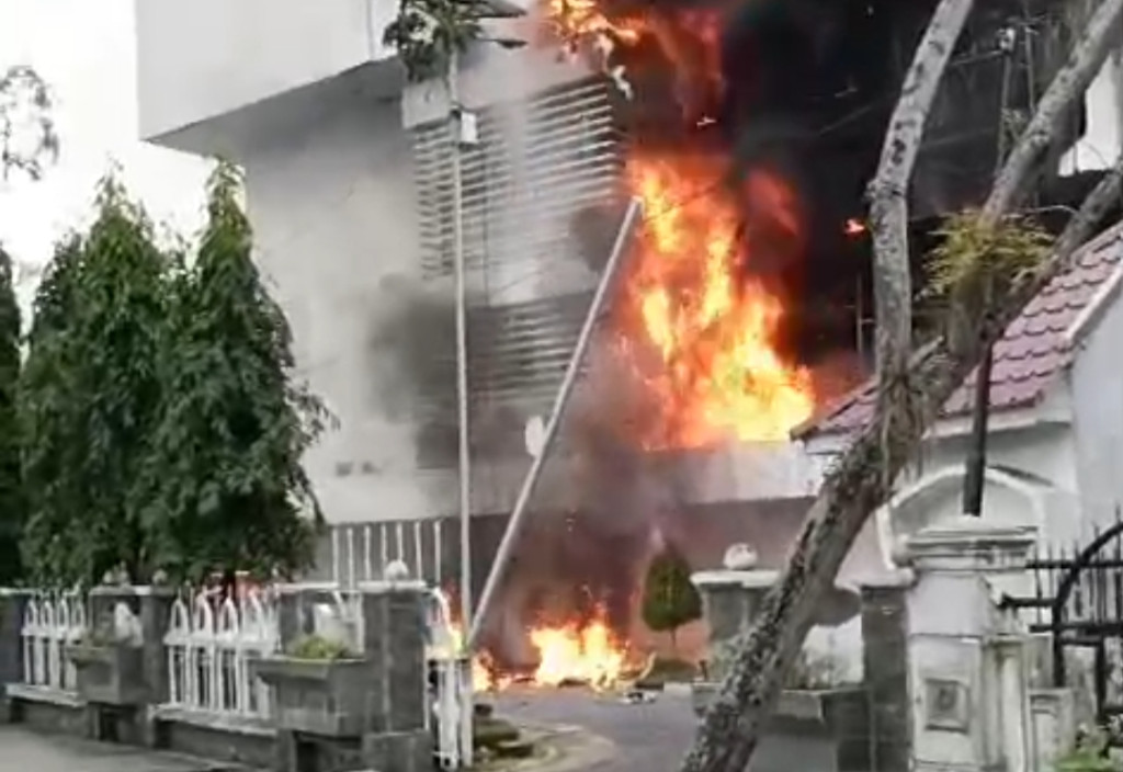 Kantor Dinas Pendidikan Sumut Terbakar