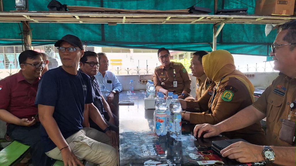 Sambangi Warkop Jurnalis, Rico Waas Ajak Wartawan Bersinergi Membangun Medan