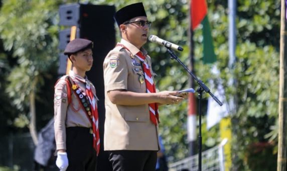 Buka Jambore Cabang Kota Medan 2026, Rico Waas Bikin Heboh Turun dari Podium dan Berdiri Bersama di Tengah Cuaca Panas